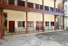 Exterior 5 Mutiara Residence Near Simpang Lima Mitra RedDoorz