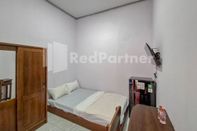 Kamar Tidur Janoko Guesthouse Syariah RedPartner