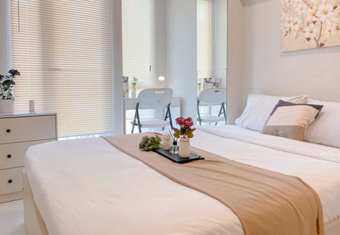 Bedroom Restful and Good Deal Studio at Apartment Tokyo Riverside PIK 2 By Travelio