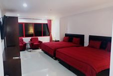 침실 Cherry Blossom Hotel