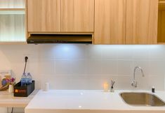 Common Space 5 Restfull Studio at Apartment Tokyo Riverside PIK 2 By Travelio