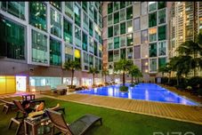 Swimming Pool Soho Suites KLCC by Nadia Kuala Lumpur