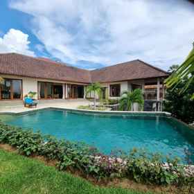 Swimming Pool 1 Villa Ponjok Batu Residence, Pos Sar Buleleng Hotels