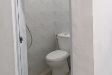 객실 내 욕실 Griya Kinari Syariah