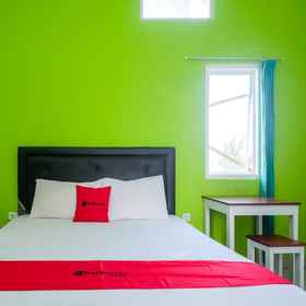 Bedroom 1 RedDoorz near Pakuwon Mall Solo Baru, Javenir Resto Colomadu Hotels
