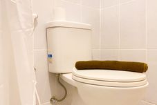 客室内バスルーム Spacious and Good 1BR Tokyo Riverside PIK 2 Apartment By Travelio