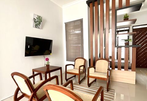 Lobi Garut Home Me Gardenia Resort 