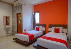 Kamar Tidur 2 RedDoorz Plus near Ciputra Mall Simpang Lima 2