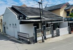 Nearby View and Attractions 6 Rown Homestay - 8 menit ke malioboro (4kamar ac)