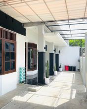 Nearby View and Attractions 4 Rown Homestay - 8 menit ke malioboro (4kamar ac)