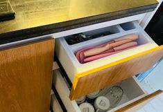 Bar, Cafe and Lounge 7 Rown Homestay - 8 menit ke malioboro (4kamar ac)