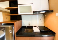Common Space 5 Metropolitan Manor 2BR at Apartment Parahyangan Residence By Travelio