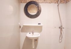 อื่นๆ 5 Comfortable Living 2BR Apartment at Dian Regency By Travelio