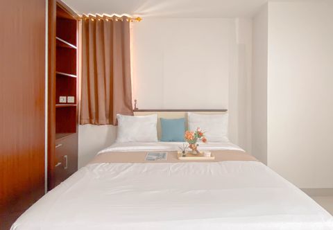 Lainnya Modern Look Studio at Azalea Suites Apartment By Travelio