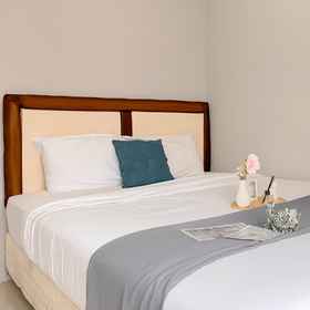 Others 1 Modern and Best Choice 2BR Green Pramuka City Apartment By Travelio, Hotel Lapangan Golf Rawamangun