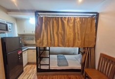 기타 4 Best Housing