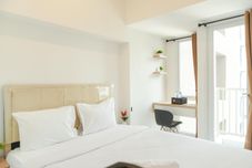 ห้องนอน Homey and Comfy Studio at Tokyo Riverside PIK 2 Apartment By Travelio