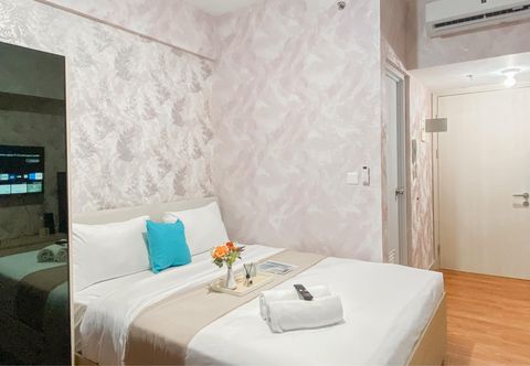 Bedroom Good Place Studio at Apartment Springlake Summarecon Bekasi By Travelio