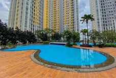 Swimming Pool Homey and Best Place 2BR Apartment Springlake Summarecon Bekasi By Travelio