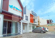 Exterior 2 D'Waru Homestay Syariah near Jl Slamet Riyadi Mitra RedDoorz