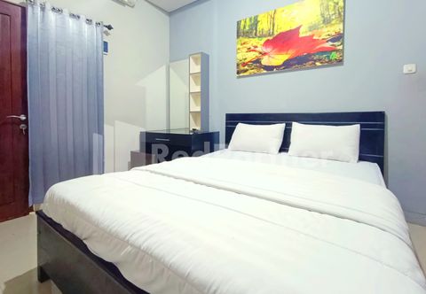Bedroom D'Waru Homestay Syariah near Jl Slamet Riyadi Mitra RedDoorz