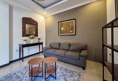 Lobby 6 High Livin Villa Setrasari