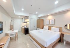 ห้องนอน 3 Strategic and Good Deal Studio at Podomoro City Deli Medan Apartment By Travelio