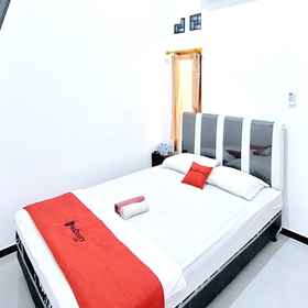 Bedroom 1 RedDoorz @ Queen Asri Premium, Gontor 3 Stadium 酒店