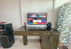 Lobby 4 Relaxing and Good Location 1BR Apartment at Aryaduta Residence By Travelio