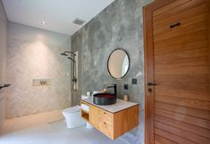 In-room Bathroom 3 Villa Ravaka Ubud