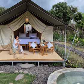 Lobby 1 데사 에어 온천 & 글램핑, Floating Bar 호텔