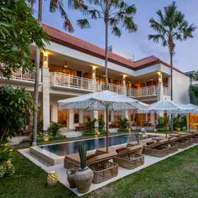 Exterior / Building 1 칼름 발리, Aga Solas - Bumbak 호텔