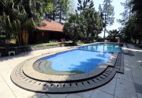 Exterior Katumbiri Resort by ARBA