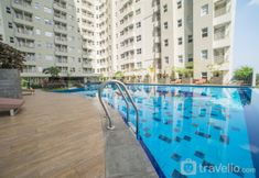 Lobi 6 Tranquil Abode 1BR at Parahyangan Residence Apartment By Travelio