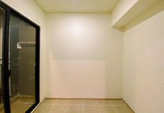 共用スペース 6 Homey and Simply 1BR with Extra Room at Meikarta Apartment By Travelio