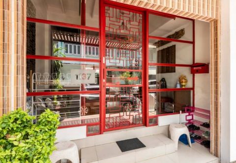 Bên ngoài 1137 Hostel