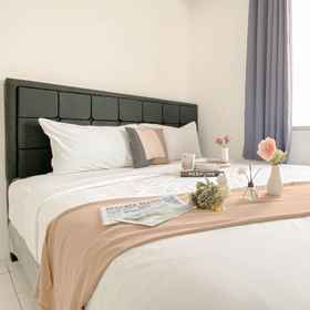 Bedroom 1 Comfy and New Furnished 2BR Menteng Square Apartment By Travelio, Hotel Munik Restoran