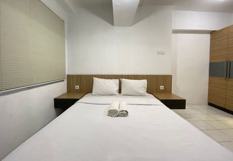 寝室 Spacious and Stylish Studio at Apartment Jarrdin Cihampelas By Travelio