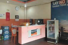 기타 RedDoorz @ Oxy Residence Manado