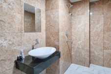 Lainnya Modern Look and Best Deal 1BR at Grand Sungkono Lagoon Apartment By Travelio