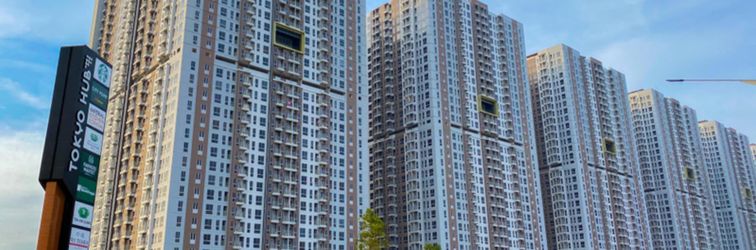 Lobby Homey and Minimalist Studio at Tokyo Riverside PIK 2 Apartment By Travelio