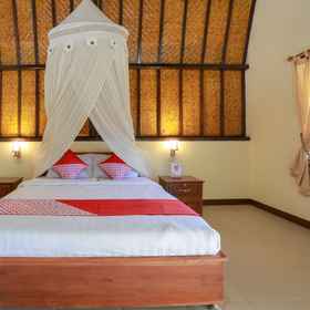 Exterior / Building1OYO 94419 Fresh Hotel,拉贾波拉村村长办公室飯店