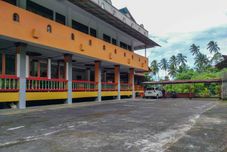 外観 Hotel Makatembo Tomohon Mitra RedDoorz