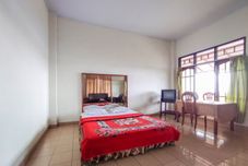 寝室 Hotel Makatembo Tomohon Mitra RedDoorz