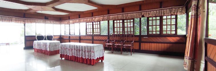 ล็อบบี้ Hotel Makatembo Tomohon Mitra RedDoorz