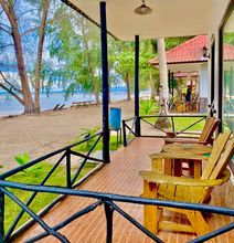 Exterior Sea Coral Beach Resort