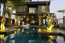 Bên ngoài Arion Villa