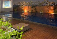 スイミングプール 7 Tamansari Mahogany Apartement By Cozy