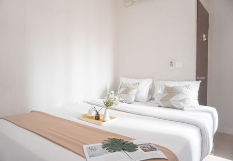 Others Comfy and Good 2BR Apartment at Transpark Juanda Bekasi Timur By Travelio