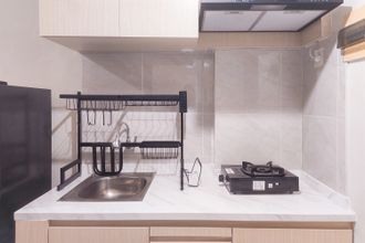 Others 4 Modern and Good Deal 2BR Apartment Serpong Greenview By Travelio